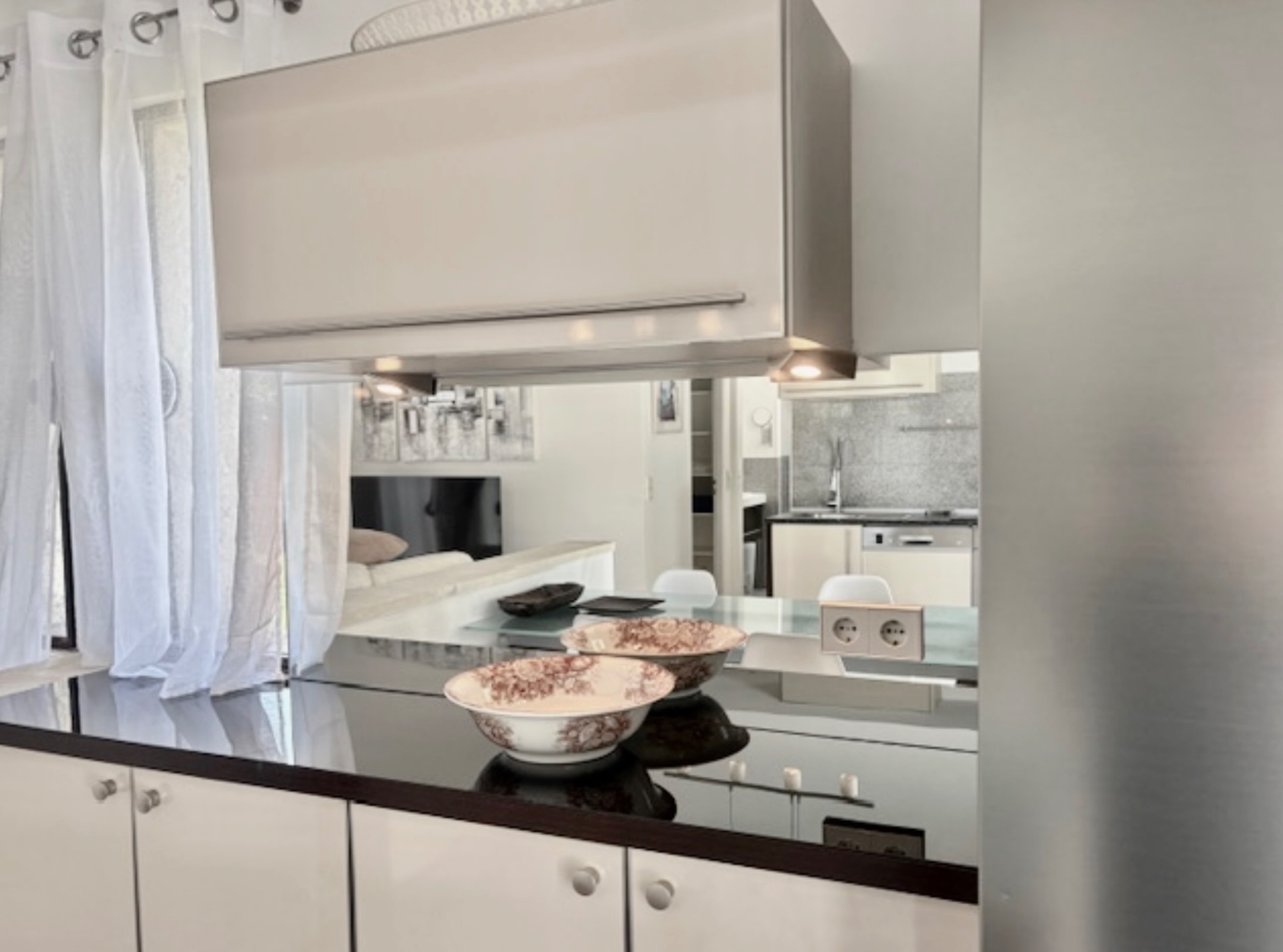 maison Oliviers cuisine Bosch - Neff- LG