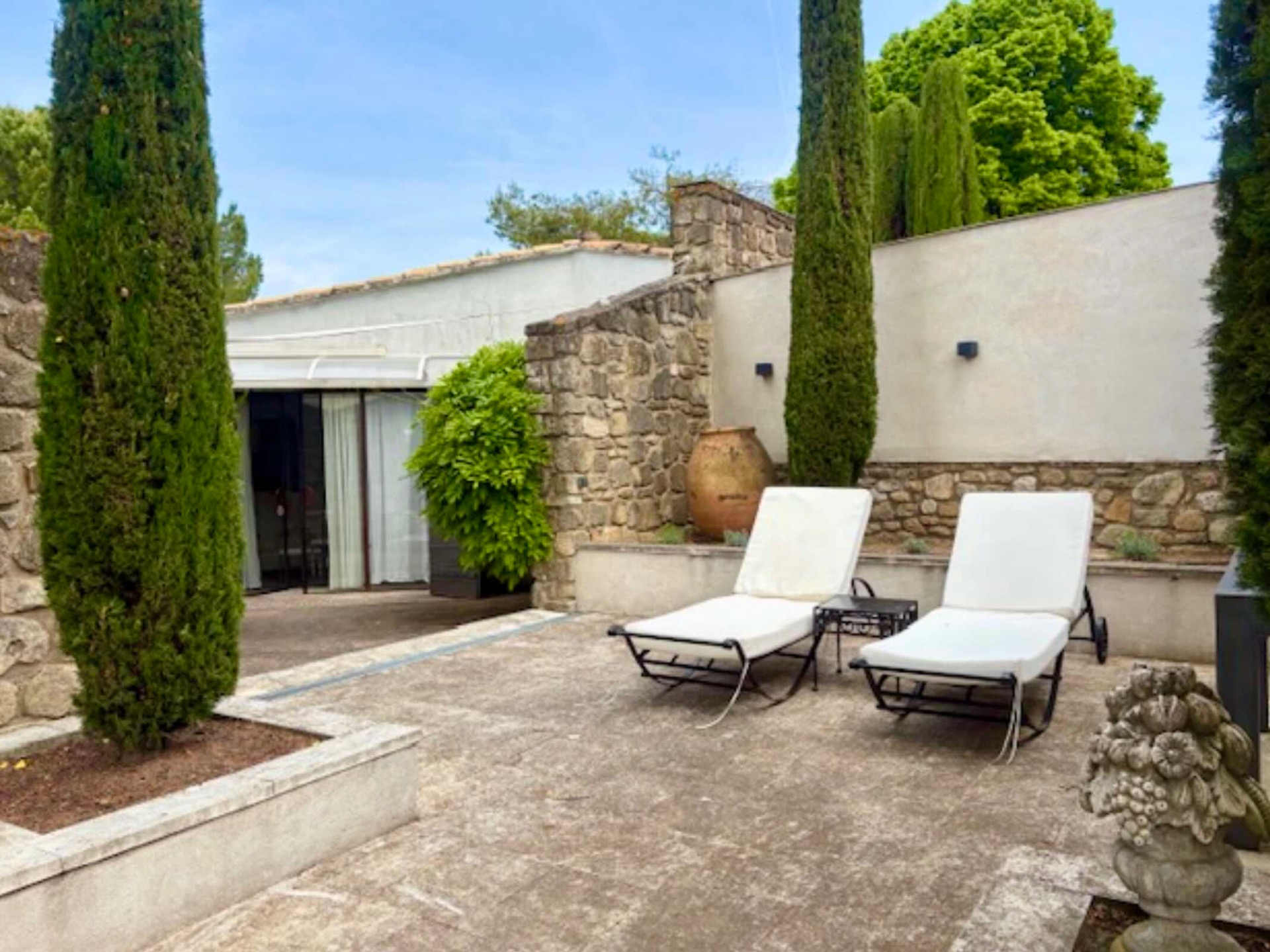 maison Oliviers private terrasse privée meublée vers le Luberon 2026