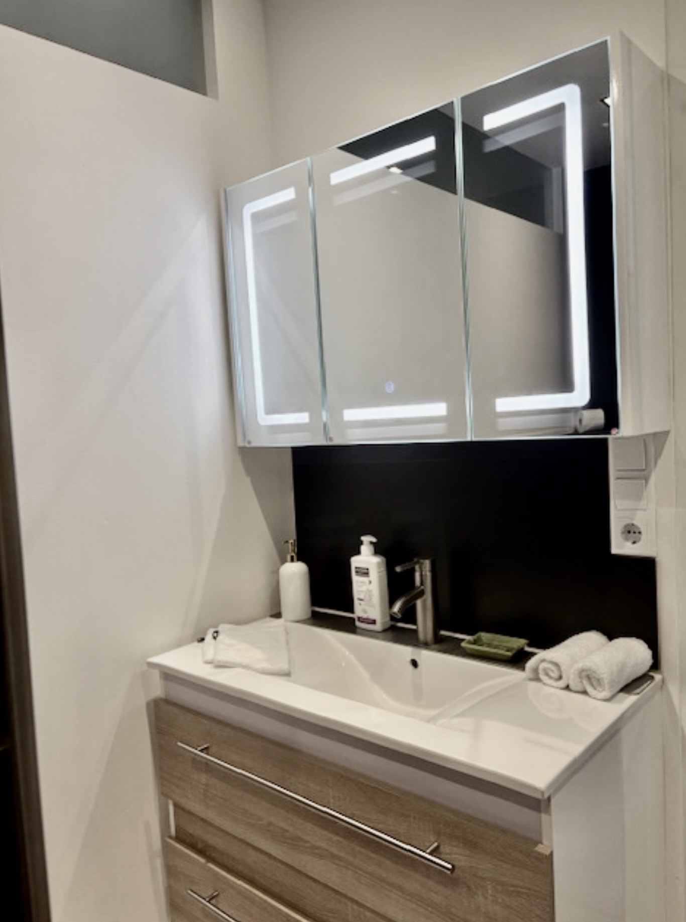 salle de bain La Suite douche oversize rain